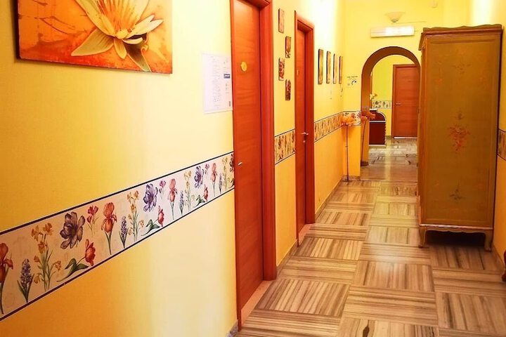Ballroom/Hall 135 of 140