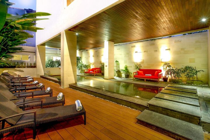 Pools & Facilities