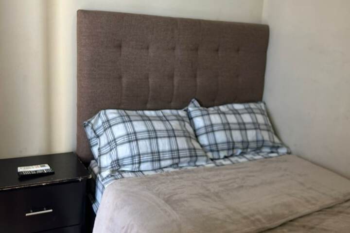 Room 6 of 13