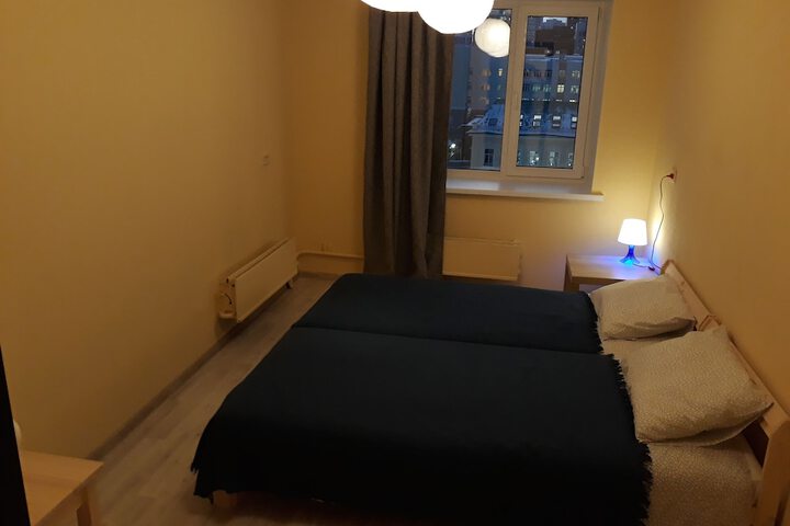 Room 9 of 17
