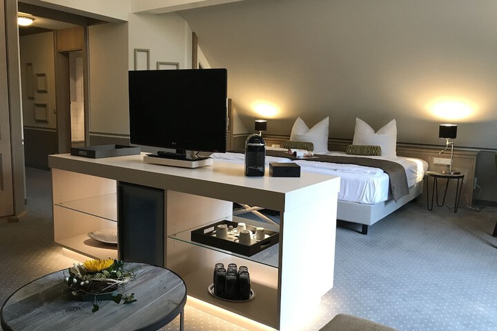 Room 41 of 86