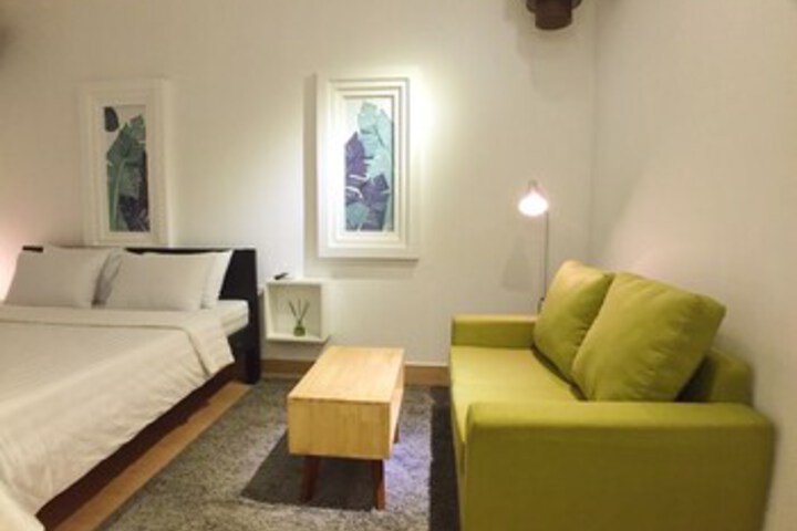 Room 25 of 180