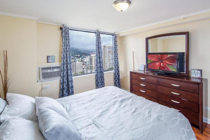 Photo of 2 Bedroom Corner Suite & Tropical Views