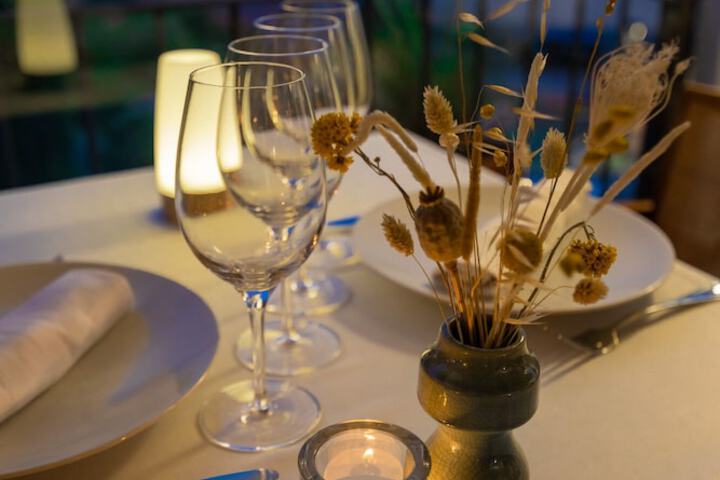 Dining 75 of 88