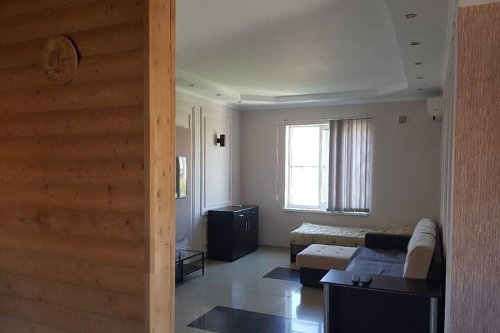 Room 17 of 23