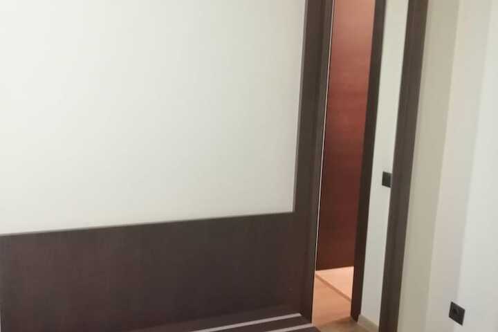 Room 33 of 106