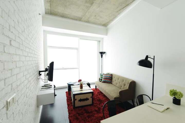 Room 9 of 70