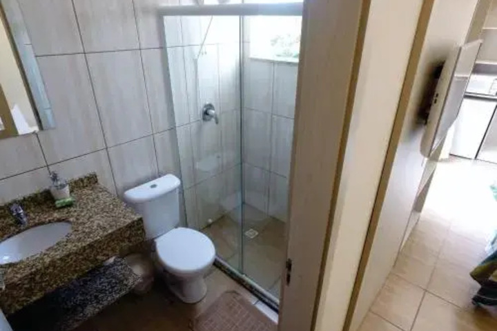 Room 9 of 15