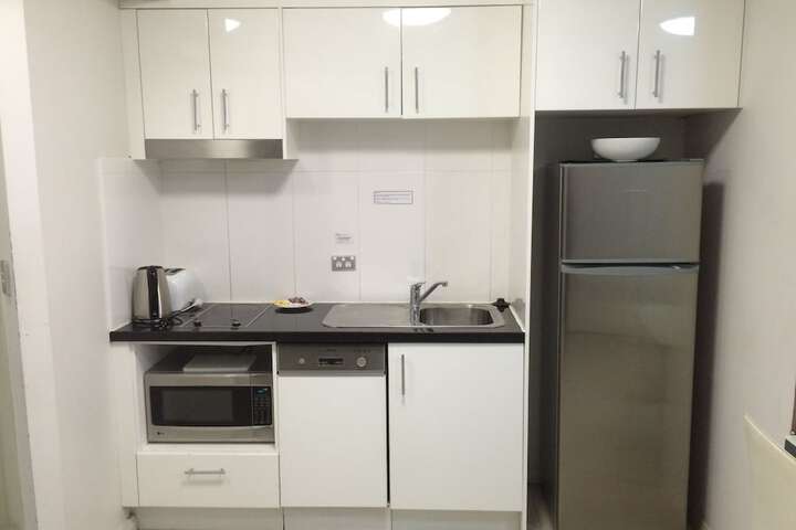 Room 5 of 33