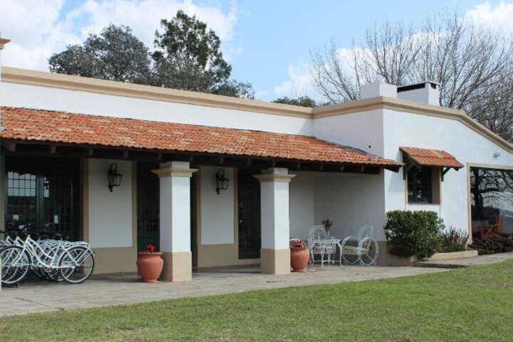Hotel El Triunfo De Areco