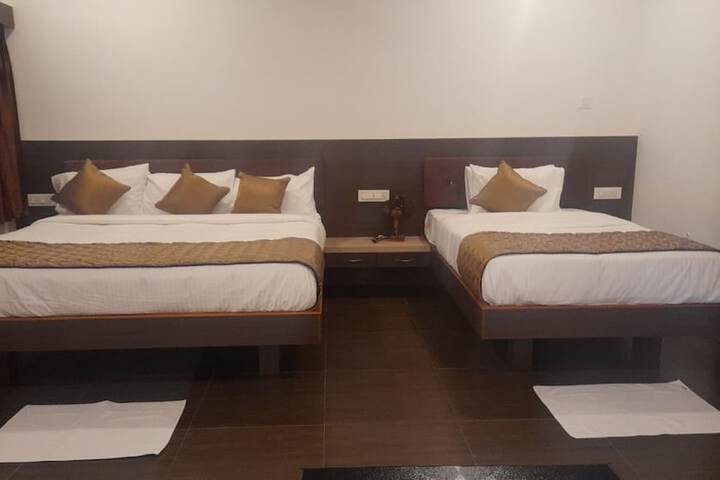 Room 7 of 138