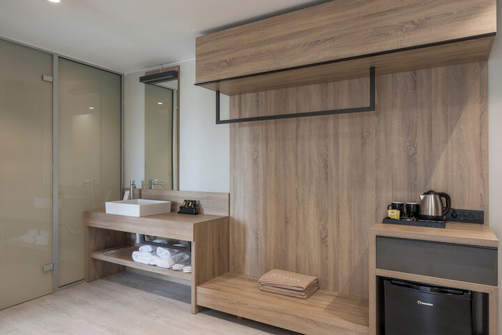 Room 46 of 152