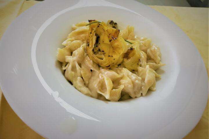 Dining 80 of 108
