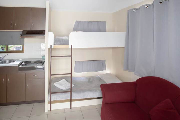 Room 27 of 63