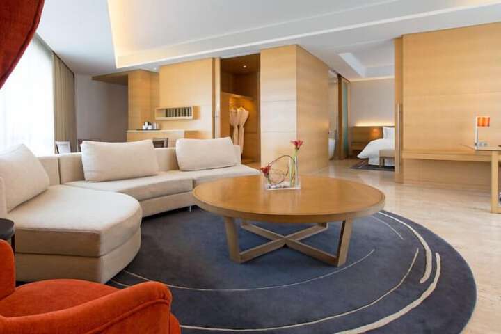 Room 12 of 65