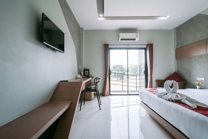 Room 15 of 53