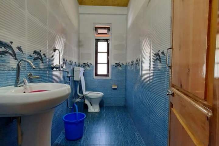 Room 5 of 5