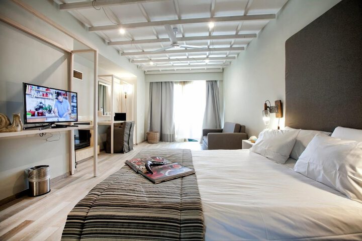 Room 8 of 56