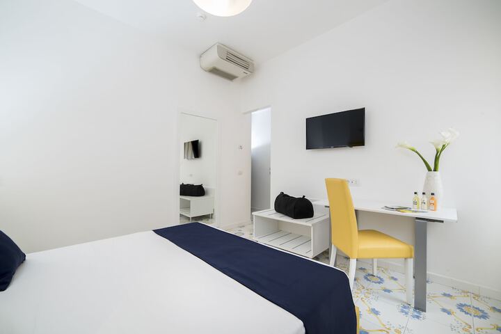 Room 37 of 85