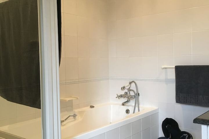 Room 15 of 26