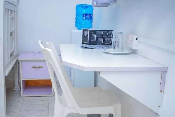 Room 4 of 30