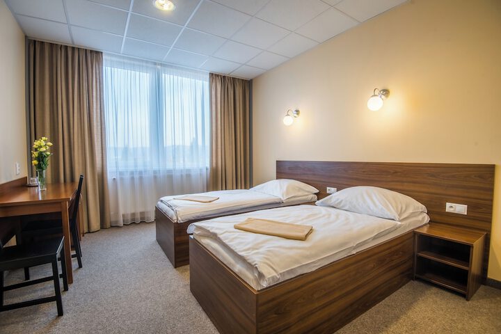 Room 10 of 44