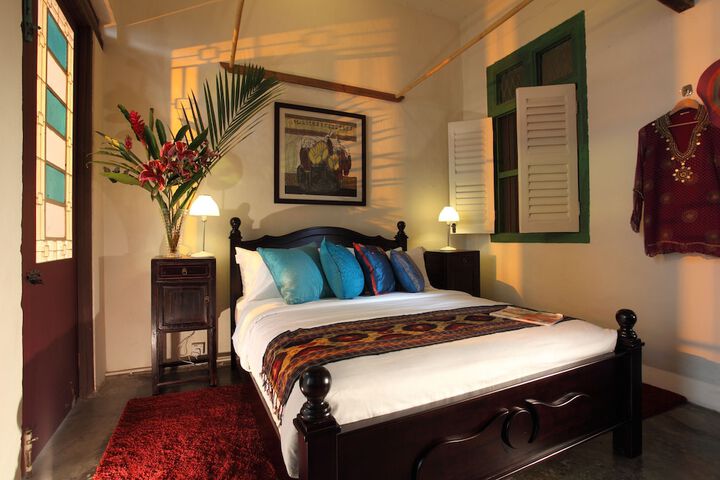 Room 10 of 42