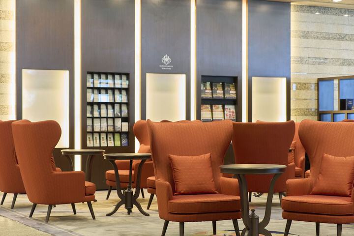 Hotel Lobby