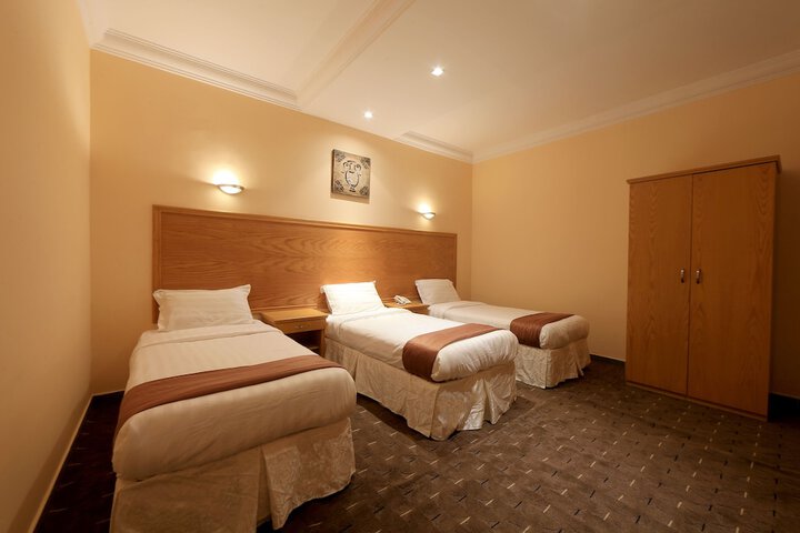 Room 15 of 37
