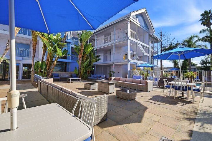 Hotel Exterior 68 of 75