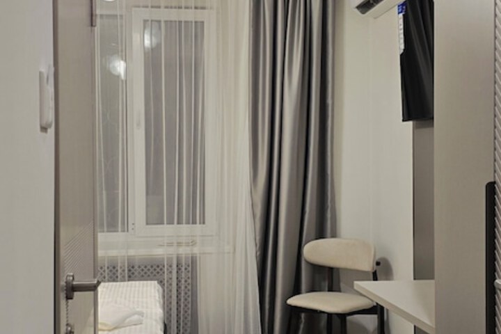 Room 53 of 127