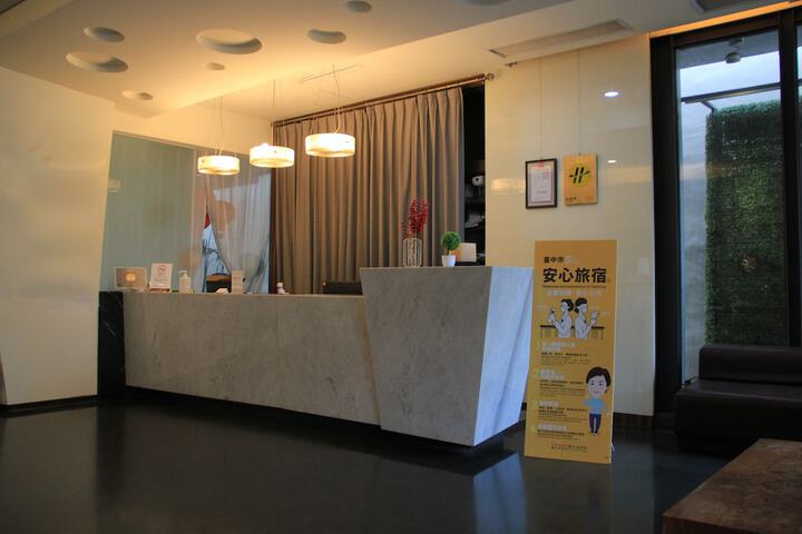 Hotel Interior 5 of 38