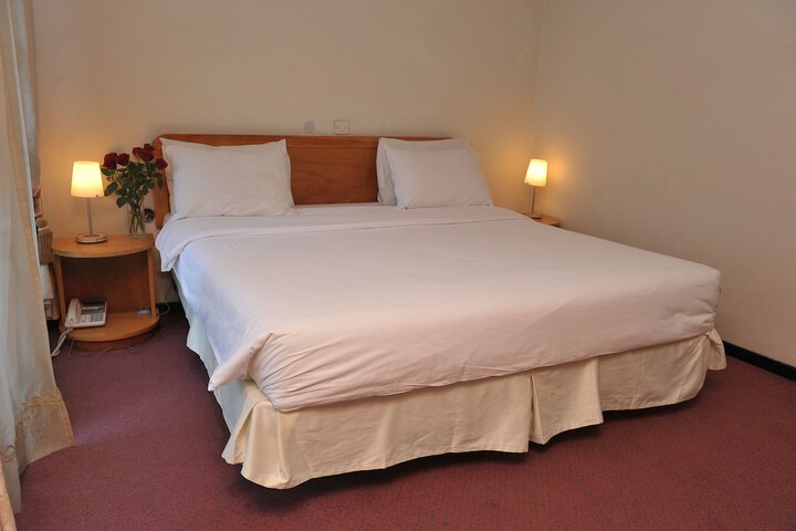 Room 8 of 31