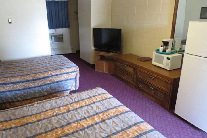 Room 13 of 29