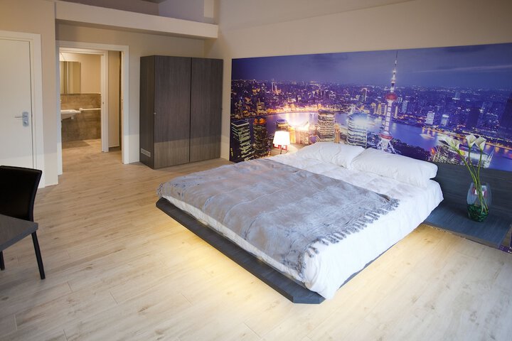 Room 11 of 71