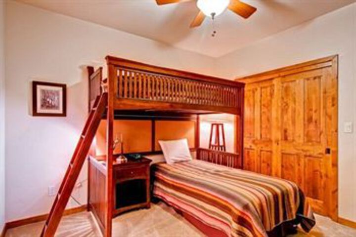 Room 14 of 34