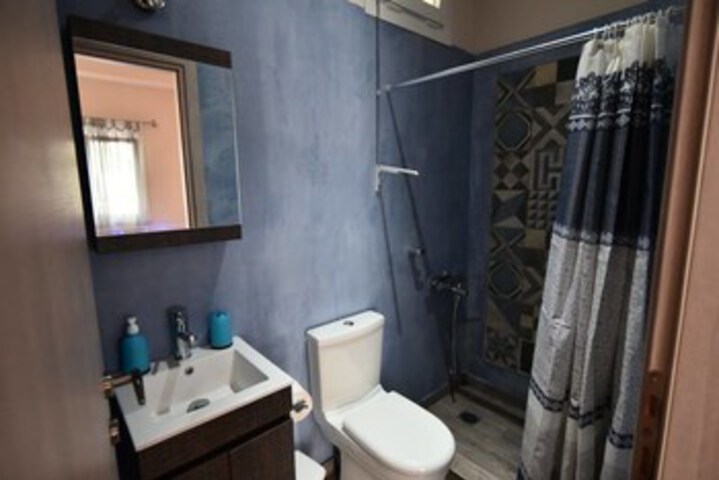 Room 2 of 22
