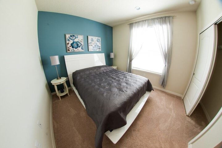 Room 7 of 65