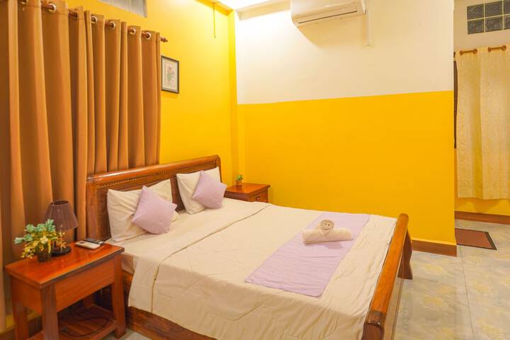 Room 2 of 29