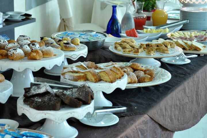Breakfast buffet