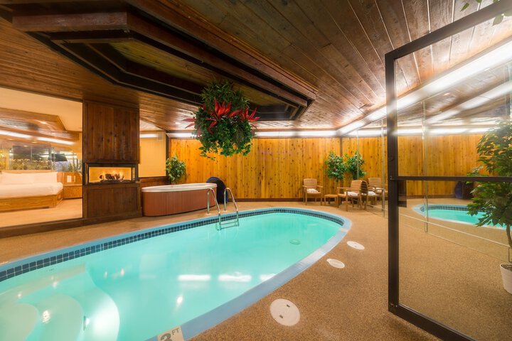 Pool 57 of 63
