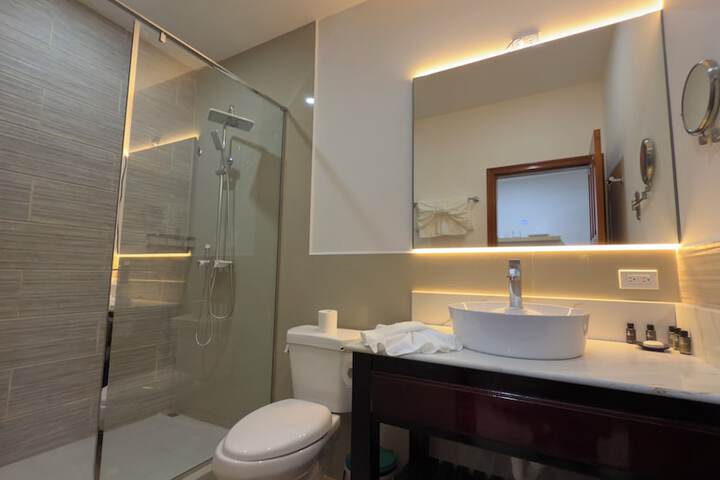 Room 159 of 272