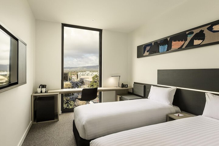 Room 21 of 52