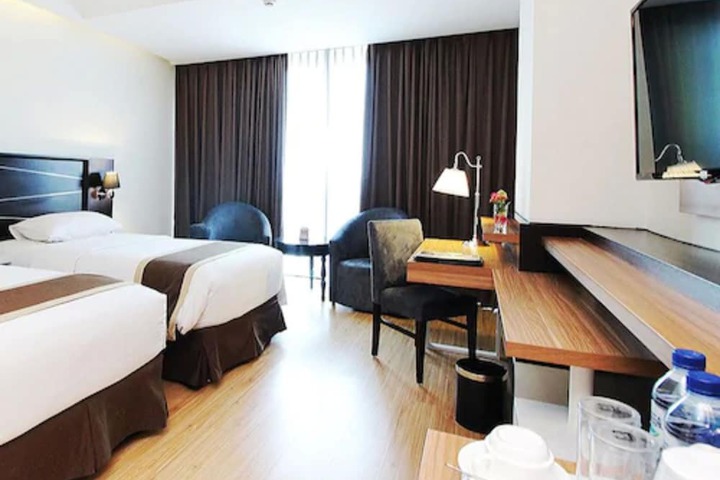 Room 30 of 72