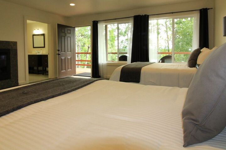 Room 32 of 37