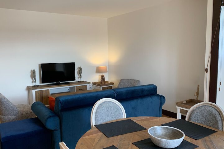 Room 46 of 80