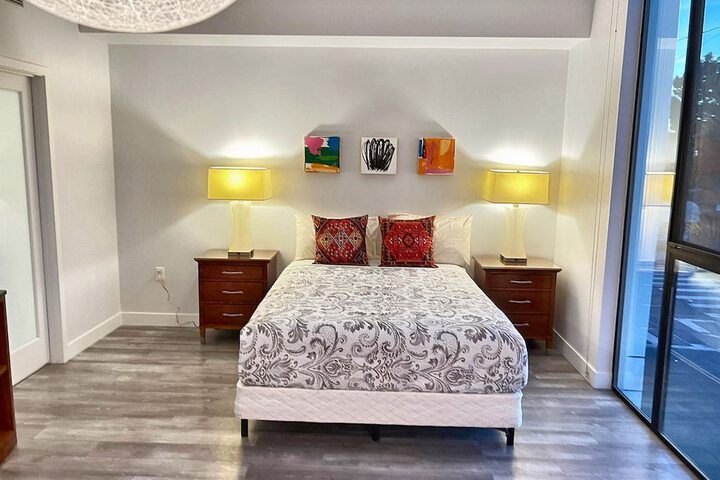 Room 4 of 60