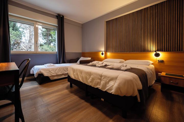Room 48 of 98