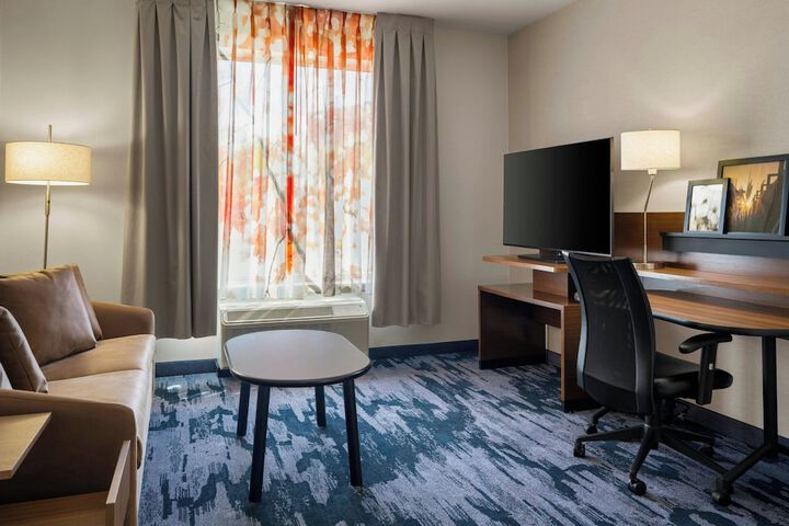 Room 15 of 42