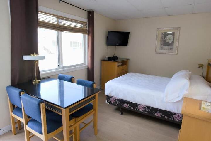 Room 21 of 45